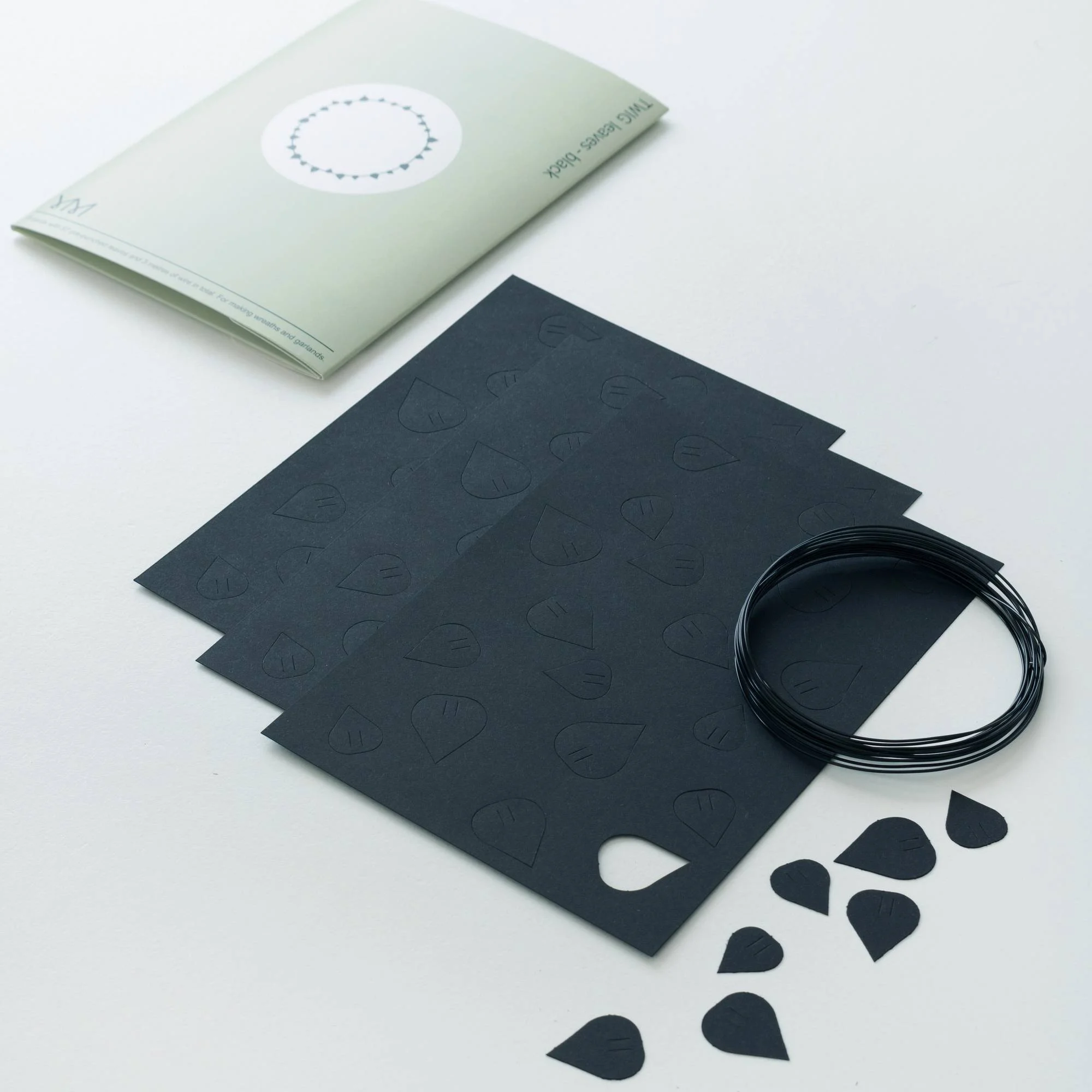 Twig Leaves-black - Image 4