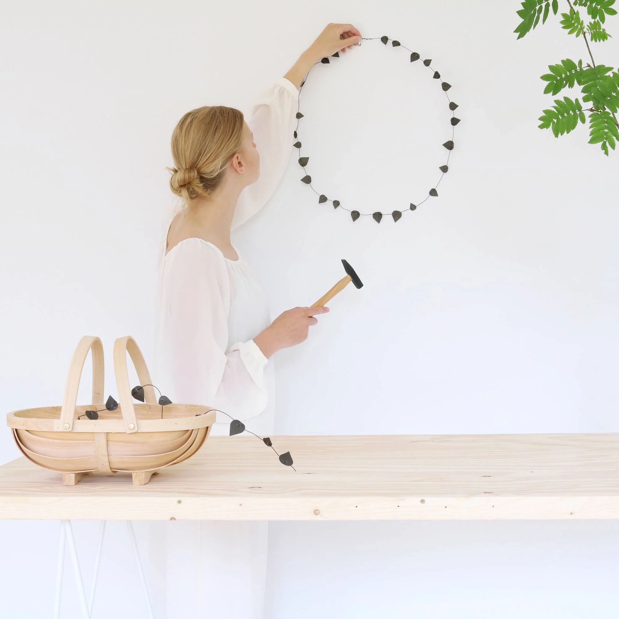 Twig Leaves-black - Image 3